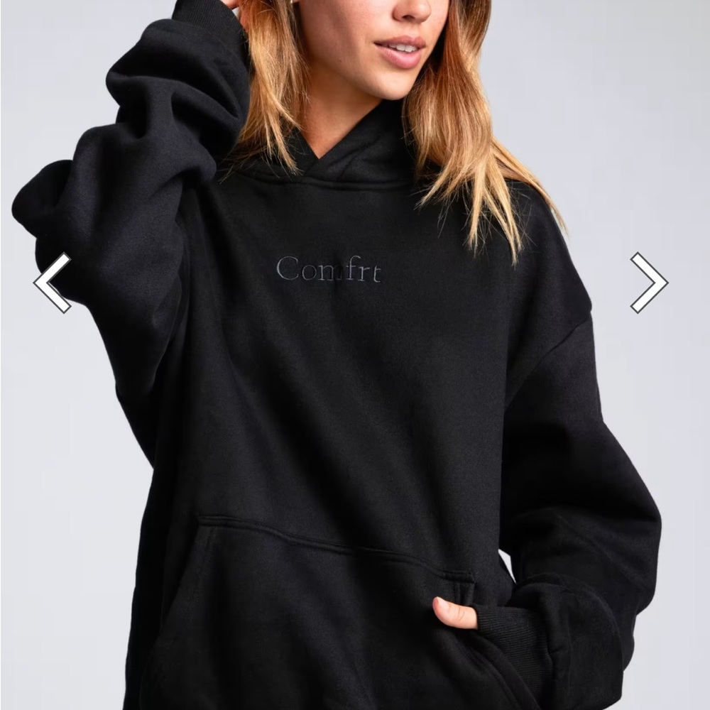Comfrt signature hoodie size small NWT